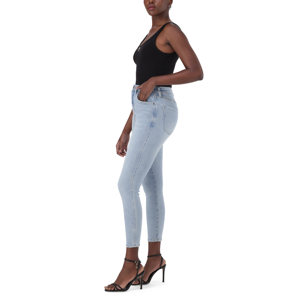 ZOE CONTOUR CURVY LIGHT WASH SKINNY