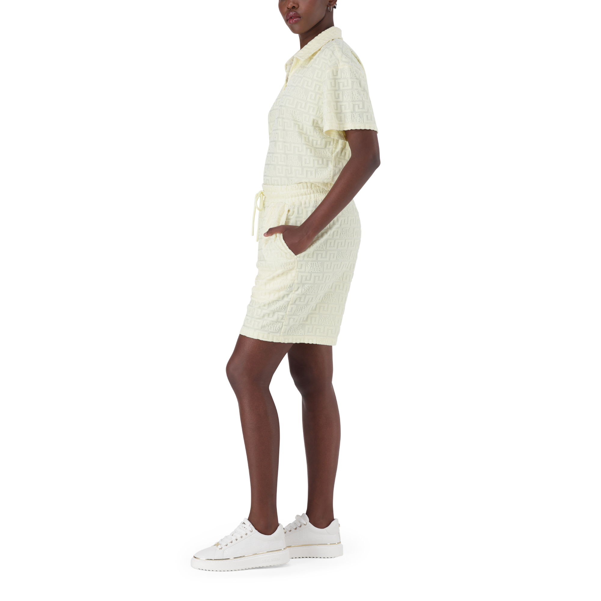 BELLA LEMON EMBOSSED LOGO JOGGER SHORTS